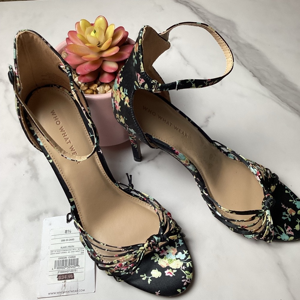 NEW WHO WHAT WEAR SIZE 8.5 KNOTTED STILETTO SATIN BLACK FLORAL HEELS SHOES NWT